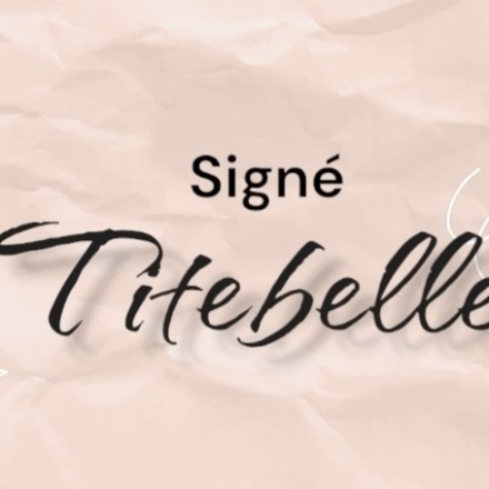 Signé Titebelle - Carolle Downing
